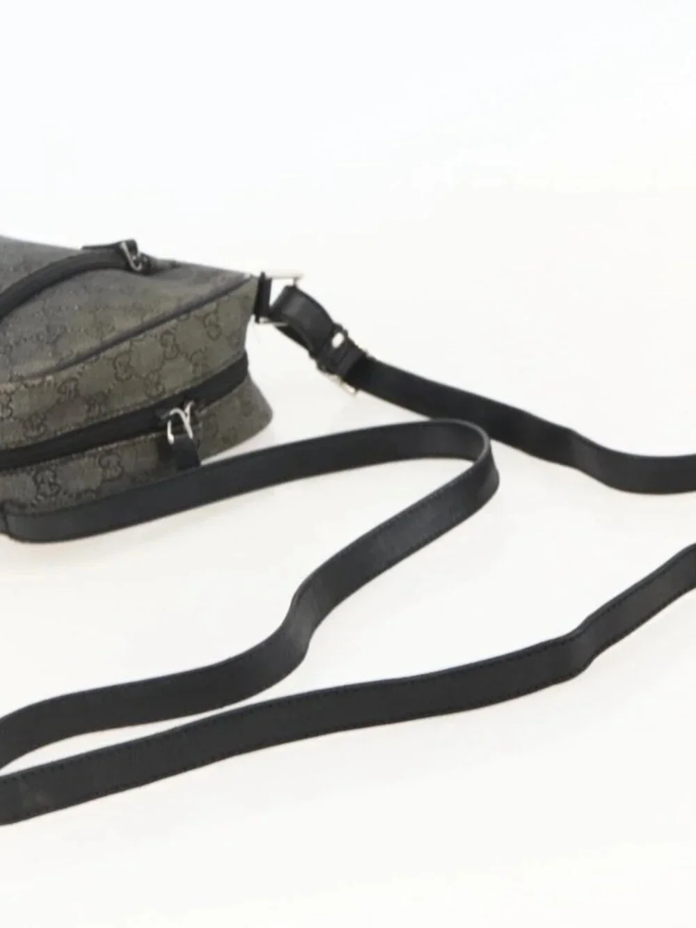 GUCCI GG Canvas Shoulder Bag Black Silver 03136 Auth 175385